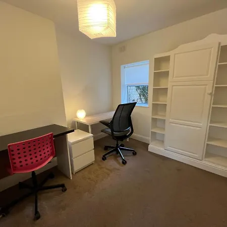 The Clontarf Promenade Townhouse Apartment *